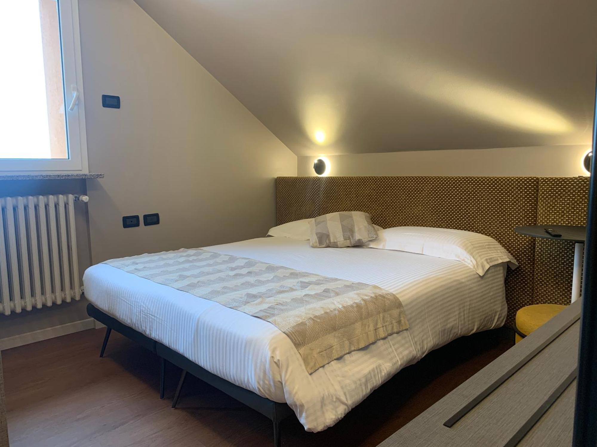 Albergo Moderno & Spa Fuipiano Valle Imagna Exterior photo